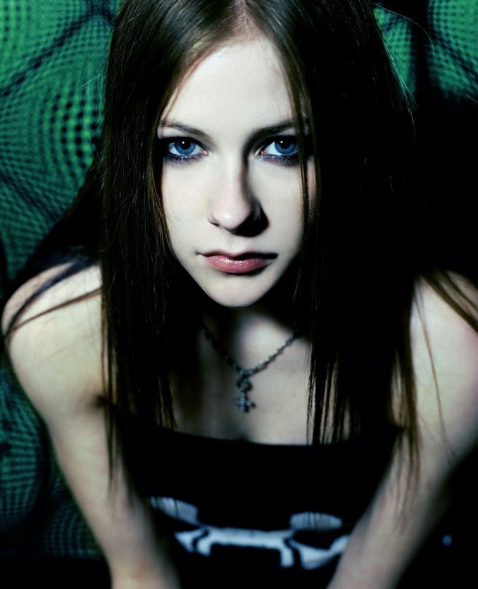 Аврил Лавин: 2002 год